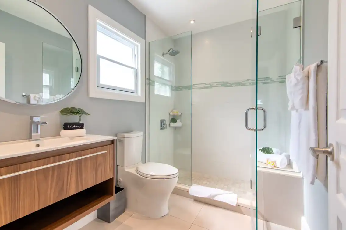 22 Freeport - Image 19